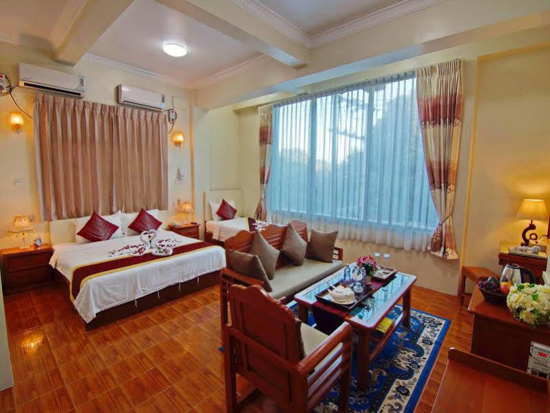 Отель 79 Living 3*