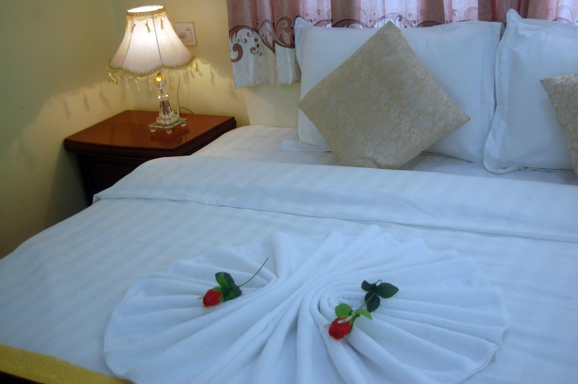 โรงแรม79 ลิฟวิง โรงแรม 3*