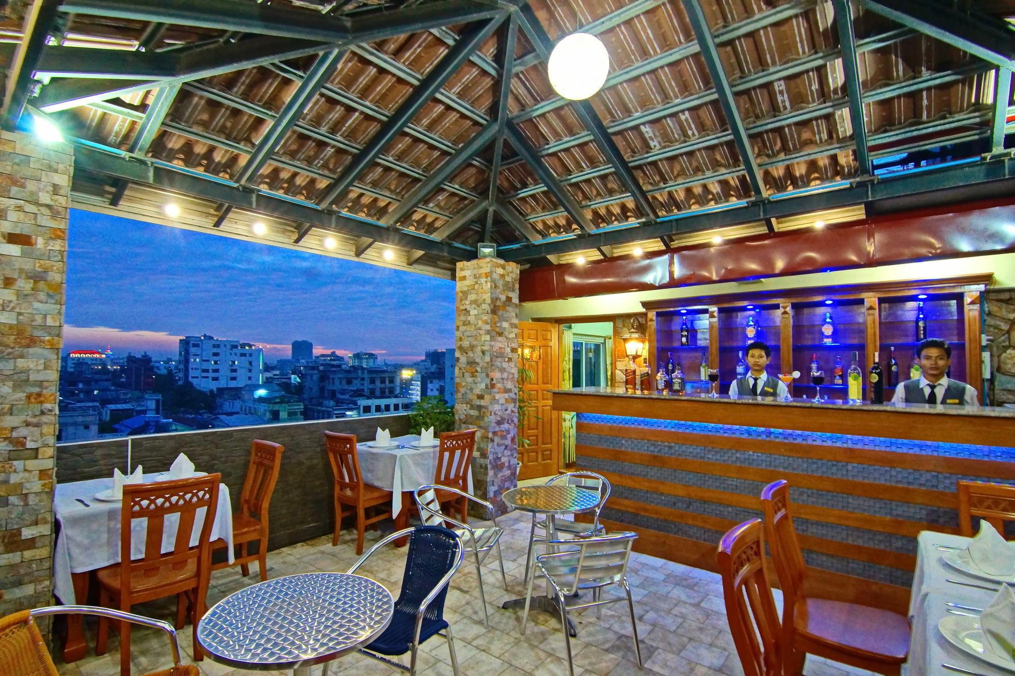 โรงแรม79 ลิฟวิง 3*