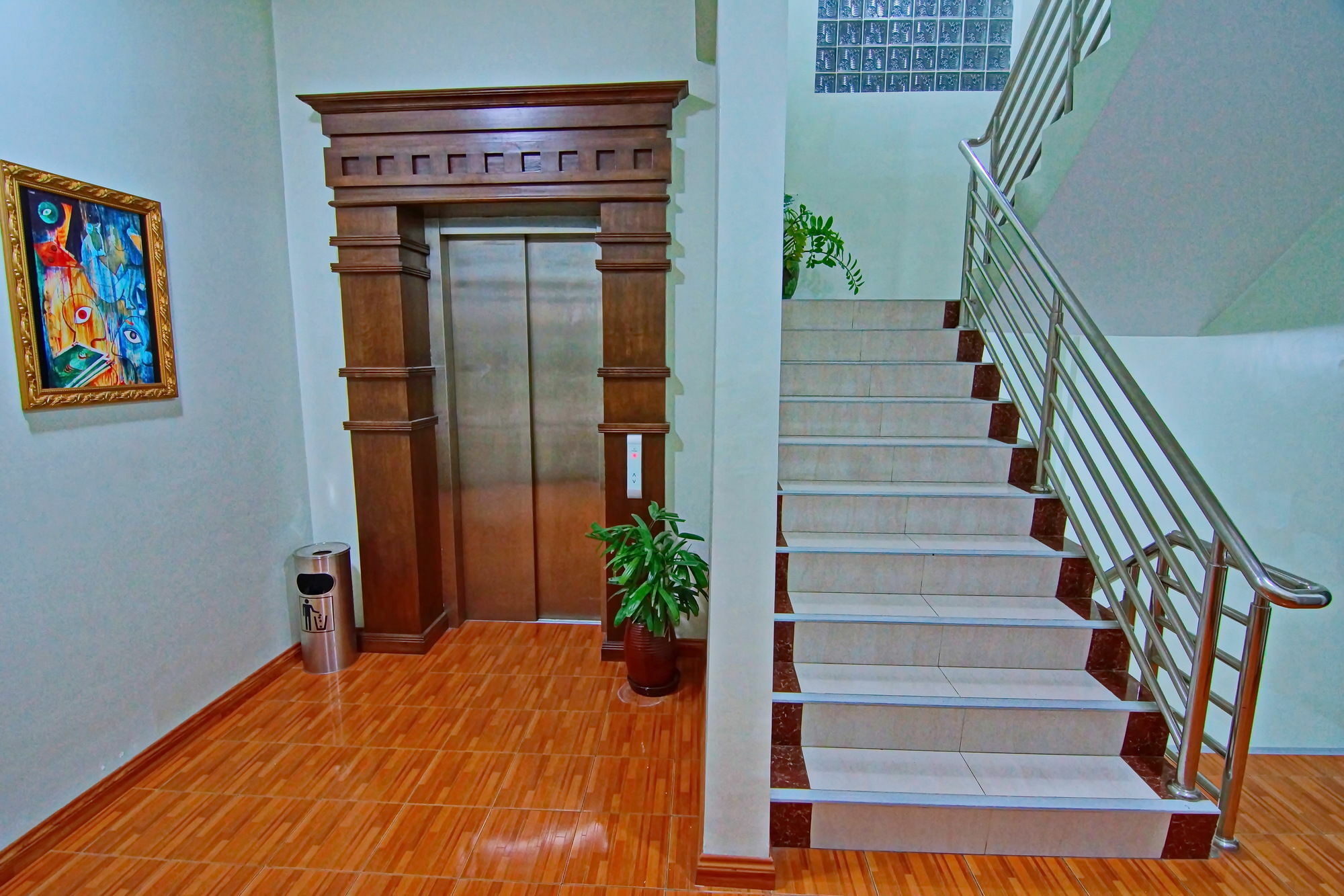 โรงแรม79 ลิฟวิง 3*