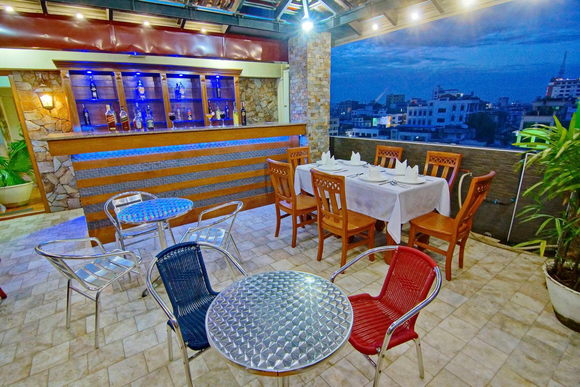 โรงแรม โรงแรม79 ลิฟวิง 3*